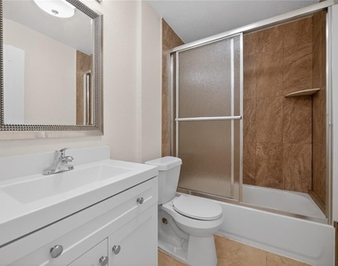 2280 Norwell Avenue - Photo Thumbnail 23