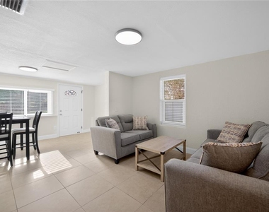 2280 Norwell Avenue - Photo Thumbnail 8