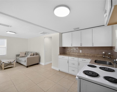 2280 Norwell Avenue - Photo Thumbnail 11