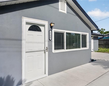 2280 Norwell Avenue - Photo Thumbnail 25