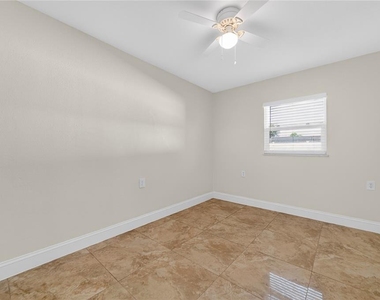 2280 Norwell Avenue - Photo Thumbnail 14