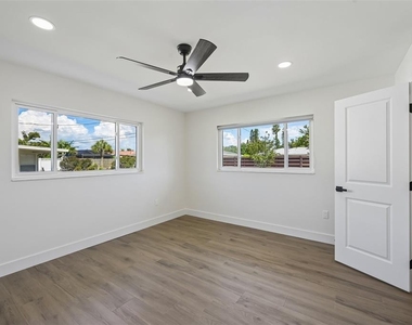 6735 Keystone Drive - Photo Thumbnail 25