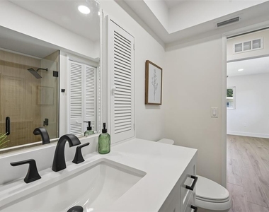 6735 Keystone Drive - Photo Thumbnail 28