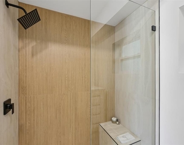6735 Keystone Drive - Photo Thumbnail 29
