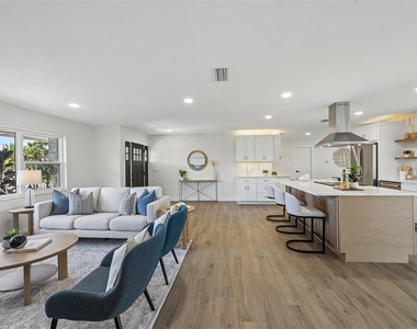 6735 Keystone Drive - Photo Thumbnail 7