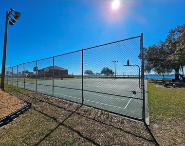 2015 Oakwood Avenue - Photo Thumbnail 20