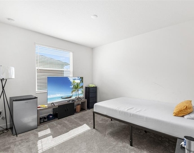 3101 Hollow Hickory Place - Photo Thumbnail 21