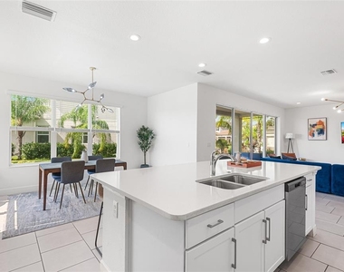 3101 Hollow Hickory Place - Photo Thumbnail 7