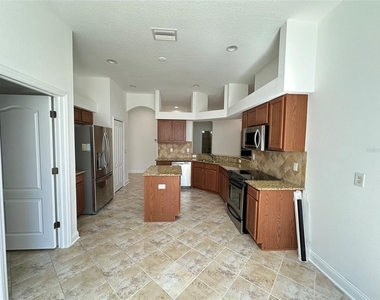 8120 Turkey Hill Court - Photo Thumbnail 9
