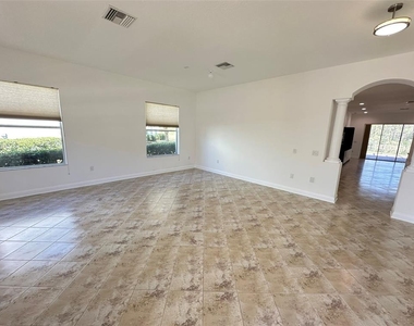 8120 Turkey Hill Court - Photo Thumbnail 12