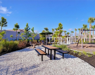 2763 Widewater Way - Photo Thumbnail 69