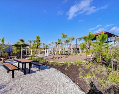 2763 Widewater Way - Photo Thumbnail 70
