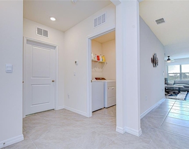 2763 Widewater Way - Photo Thumbnail 14