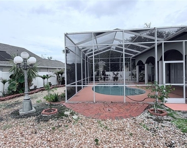 4103 Sparrow Court - Photo Thumbnail 25