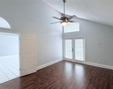 4103 Sparrow Court - Photo Thumbnail 15