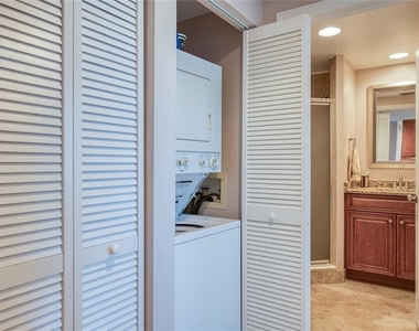 7984 Sailboat Key Boulevard S - Photo Thumbnail 28