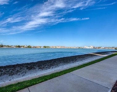 7984 Sailboat Key Boulevard S - Photo Thumbnail 34
