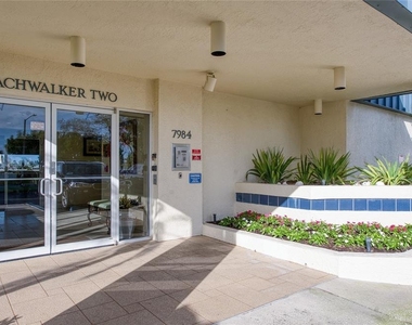 7984 Sailboat Key Boulevard S - Photo Thumbnail 1