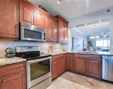 7984 Sailboat Key Boulevard S - Photo Thumbnail 7