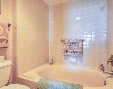 7984 Sailboat Key Boulevard S - Photo Thumbnail 23