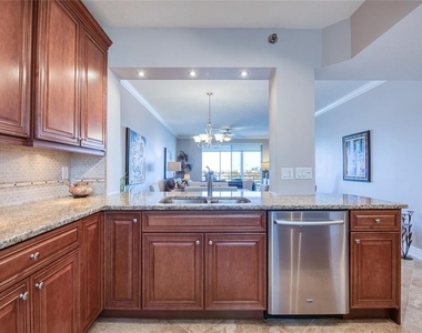 7984 Sailboat Key Boulevard S - Photo Thumbnail 8