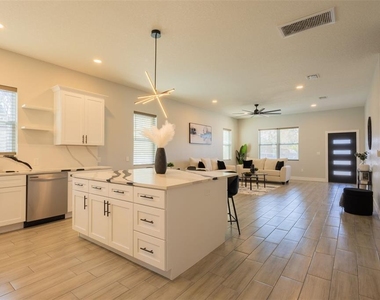 9912 Golden Loop - Photo Thumbnail 15