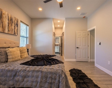 9912 Golden Loop - Photo Thumbnail 18