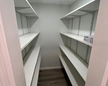 1574 Ewing Avenue - Photo Thumbnail 18