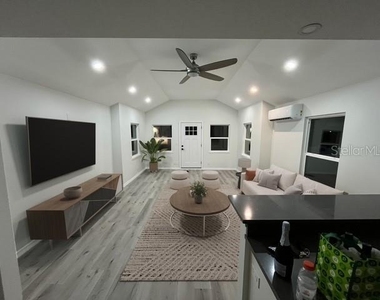 1574 Ewing Avenue - Photo Thumbnail 6