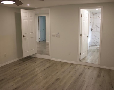 1574 Ewing Avenue - Photo Thumbnail 11