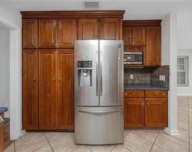 2260 Harn Boulevard - Photo Thumbnail 12