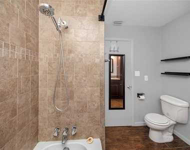 2260 Harn Boulevard - Photo Thumbnail 23