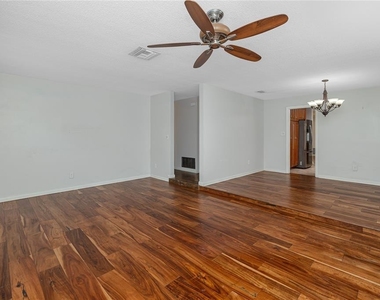 2260 Harn Boulevard - Photo Thumbnail 6