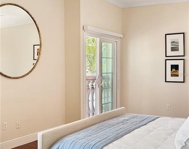 920 North Shore Drive Ne - Photo Thumbnail 23