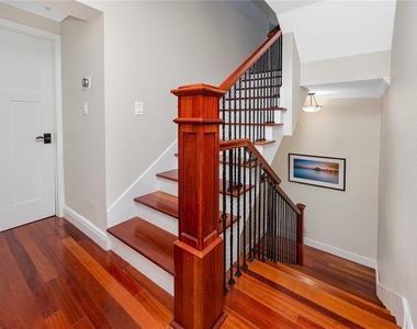 920 North Shore Drive Ne - Photo Thumbnail 33