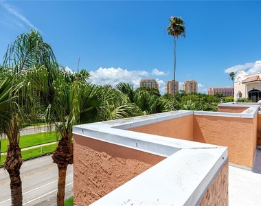 920 North Shore Drive Ne - Photo Thumbnail 37