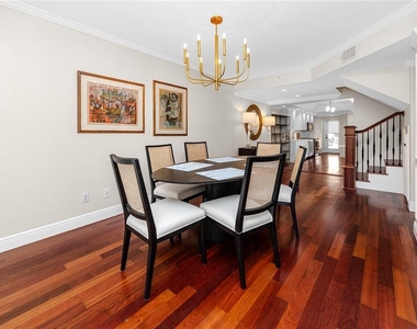 920 North Shore Drive Ne - Photo Thumbnail 16
