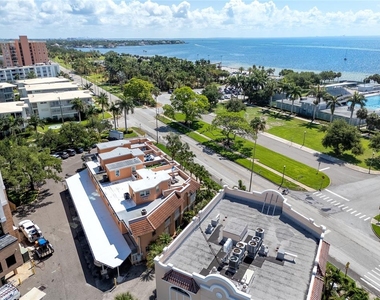 920 North Shore Drive Ne - Photo Thumbnail 52