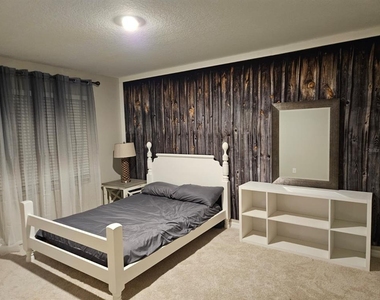 32650 Osprey Peak Way - Photo Thumbnail 7