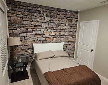 32650 Osprey Peak Way - Photo Thumbnail 9