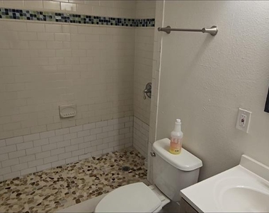 2312 E 8th Avenue - Photo Thumbnail 6