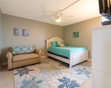 17900 Gulf Boulevard - Photo Thumbnail 36