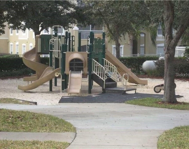 2411 Silver Palm Drive - Photo Thumbnail 13