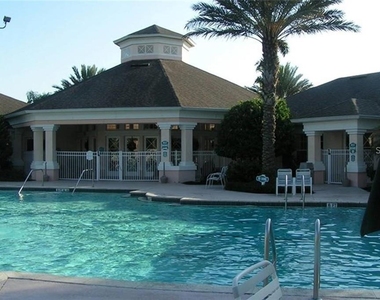2411 Silver Palm Drive - Photo Thumbnail 17