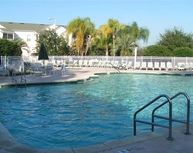 2411 Silver Palm Drive - Photo Thumbnail 18