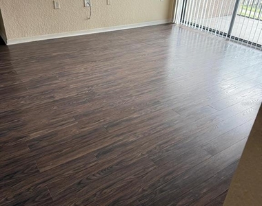 6141 Metrowest Boulevard - Photo Thumbnail 8
