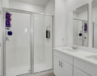 4704 Homestead Trail - Photo Thumbnail 23
