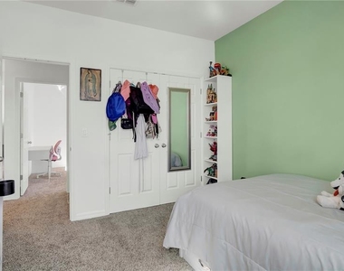 4704 Homestead Trail - Photo Thumbnail 15