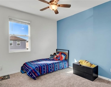 4704 Homestead Trail - Photo Thumbnail 14