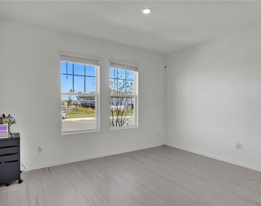 4704 Homestead Trail - Photo Thumbnail 6